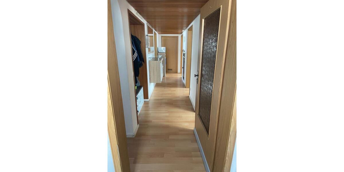 Mehrfamilienhaus, Wohnhaus Zimmern ob Rottweil - 12 Zimmer, 180 m&sup2;, 455.000&euro; | Angebot:25147845