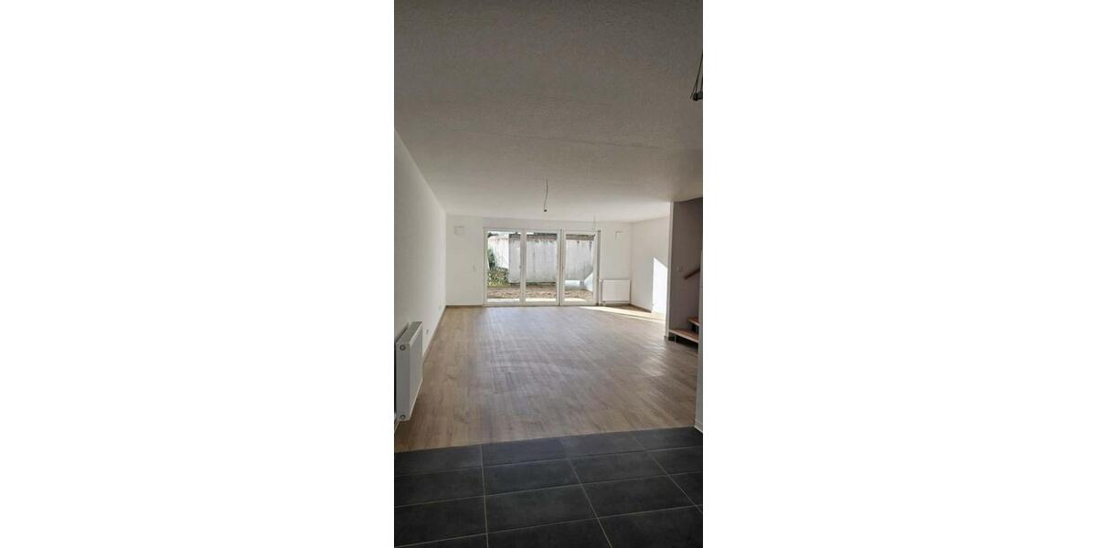Reihenhaus Oberndorf am Neckar - 4 Zimmer, 132 m&sup2;, 1.350&euro; | Angebot:23688676