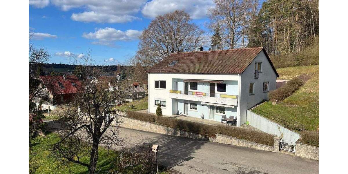 Mehrfamilienhaus, Wohnhaus Deisslingen Deißlingen - 8 Zimmer, 240 m&sup2;, 350.000&euro; | Angebot:25782549