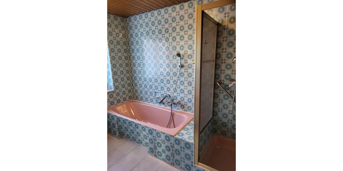 Einfamilienhaus Wellendingen - 2.5 Zimmer, 169 m&sup2;, 390.000&euro; | Angebot:25174452