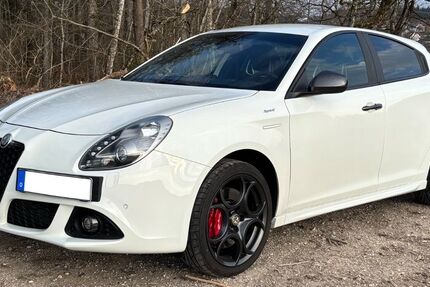 Alfa Romeo Giulietta 154.000 km 11.380 &euro; Donaueschingen 78166