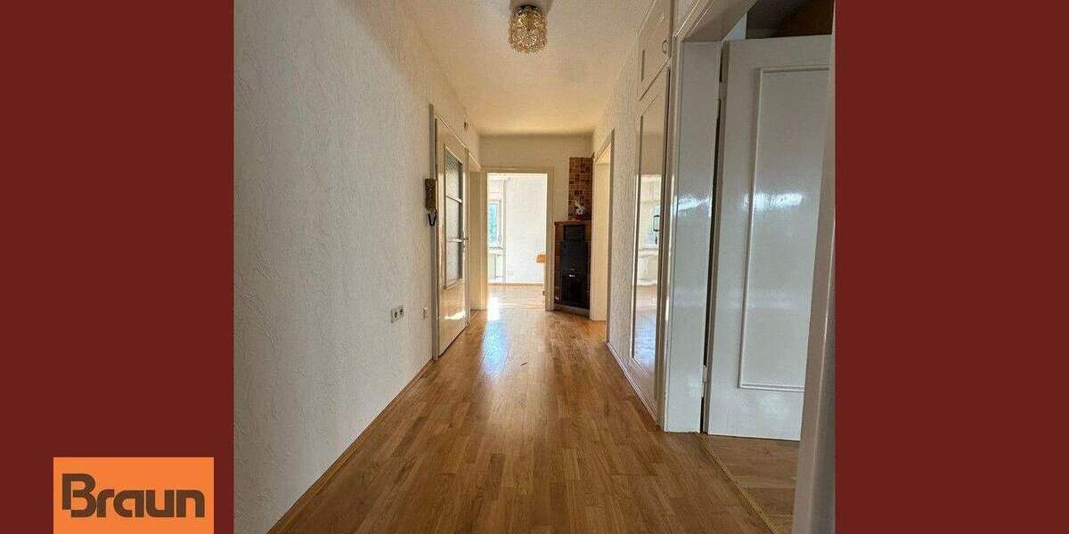 Mehrfamilienhaus, Wohnhaus Villingen-Schwenningen Schwenningen - 9 Zimmer, 214 m&sup2;, 420.000&euro; | Angebot:25862753