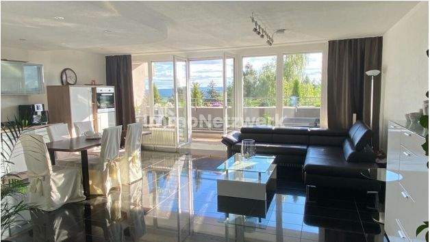 Etagenwohnung Villingen-Schwenningen Villingen - 4 Zimmer, 92 m&sup2;, 297.000&euro; | Angebot:25715453