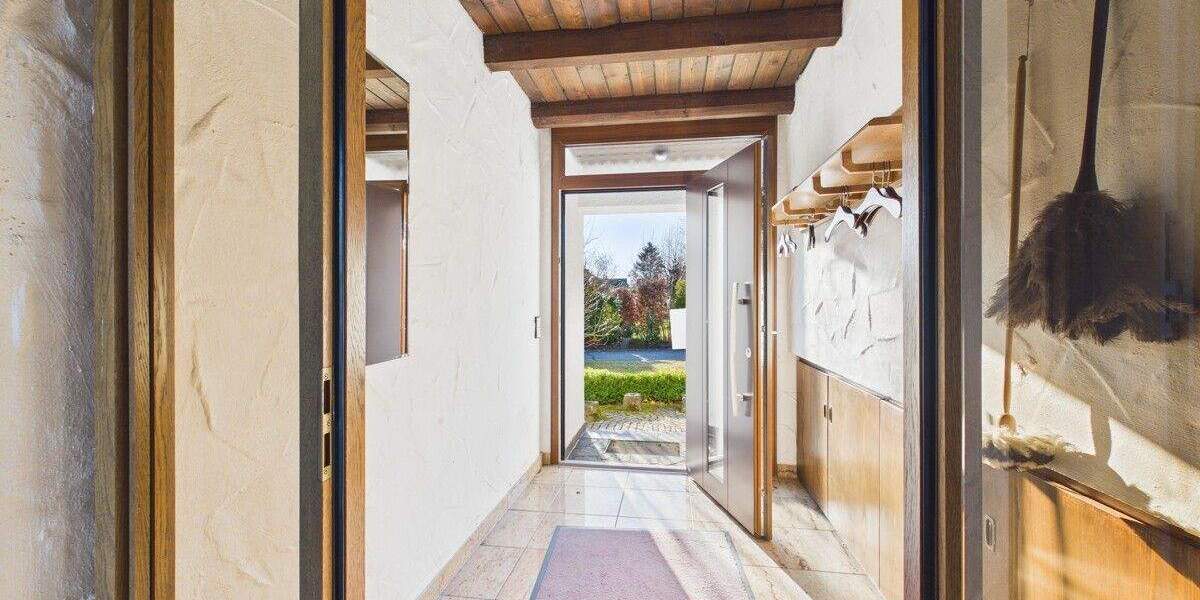 Einfamilienhaus Schramberg / Waldmössingen Waldmössingen - 5 Zimmer, 195 m&sup2;, 575.000&euro; | Angebot:25742608