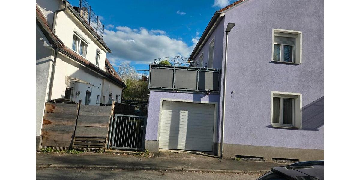 Doppelhaushälfte Villingen-Schwenningen Schwenningen - 8 Zimmer, 164 m&sup2;, 370.000&euro; | Angebot:27201650