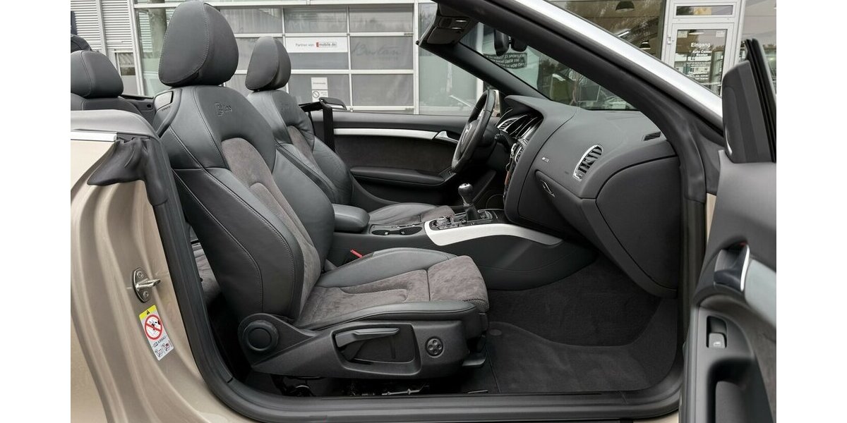 Audi A5 2.0 TFSI S-LINE/155 KW/ BANG & OLUFSEN/LEDER 27.774 km 16.900 &euro; Villingen-Schwenningen 78054