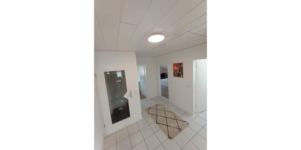 Dachgeschoßwohnung Trossingen - 1 Zimmer, 62 m&sup2;, 400&euro; | Angebot:26580139