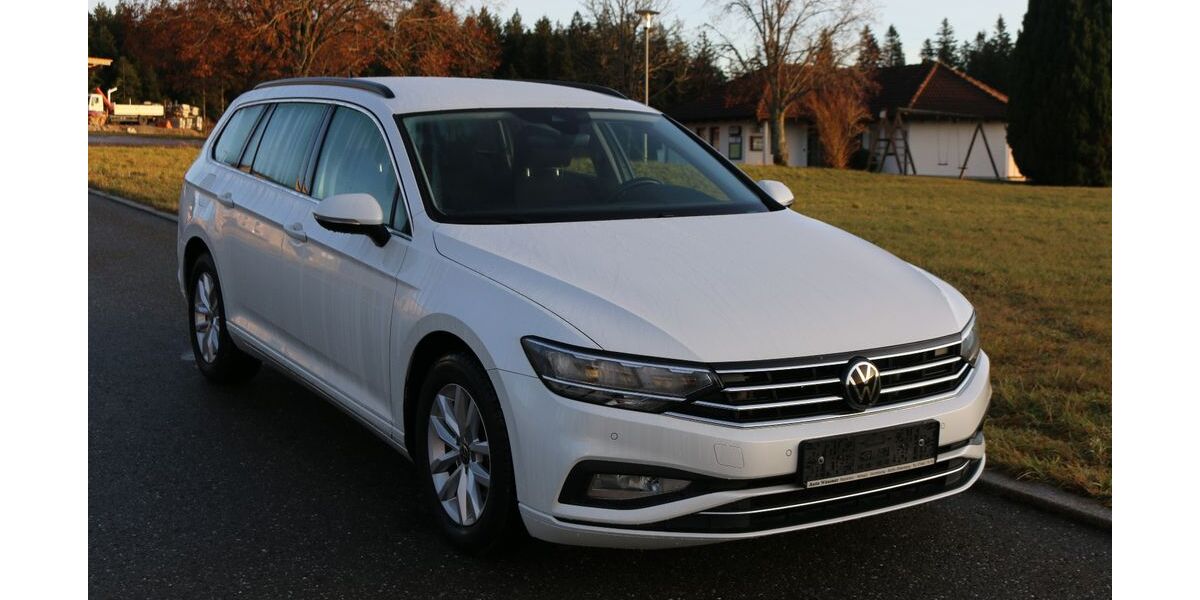 VW Passat Variant 107.000 km 20.990 &euro; Aichhalden-Rötenberg 78733