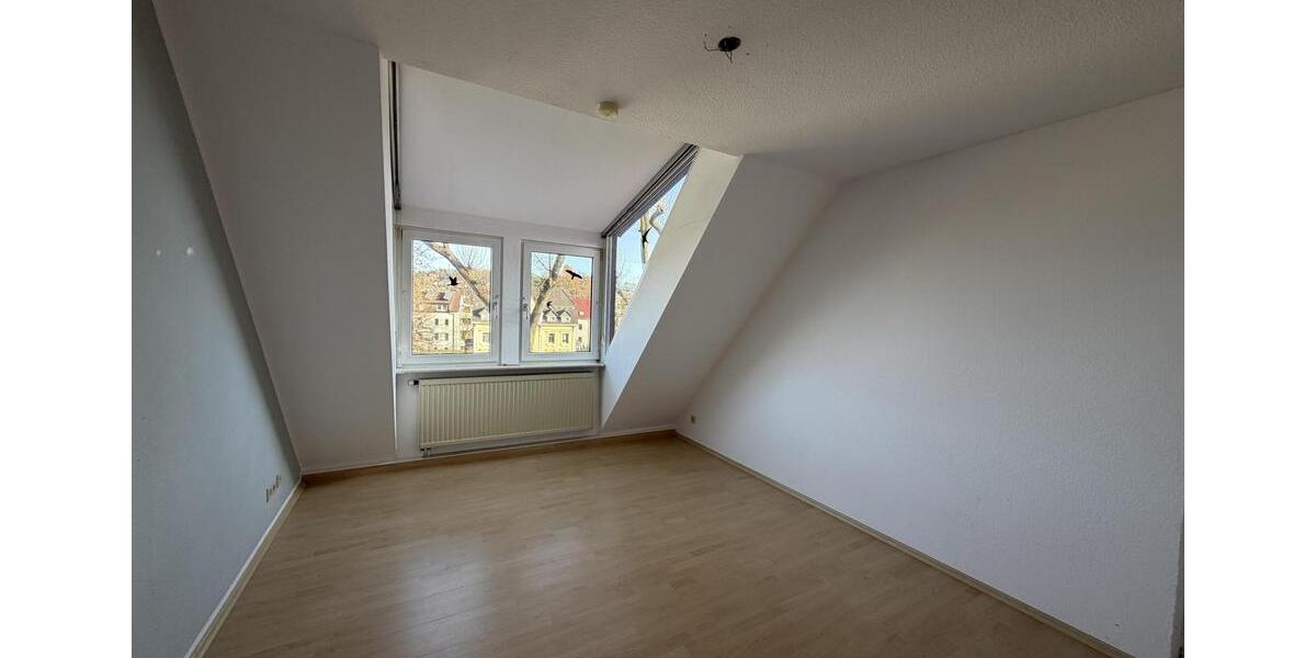 Etagenwohnung Villingen-Schwenningen Schwenningen - 3.5 Zimmer, 104 m&sup2;, 880&euro; | Angebot:24466250