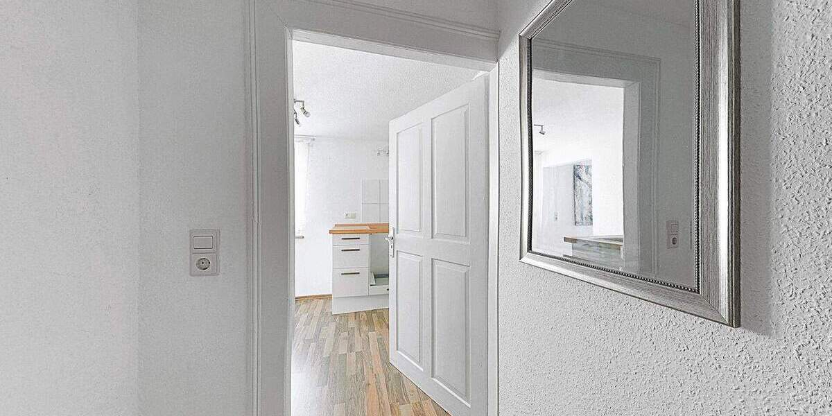 Einfamilienhaus Vöhrenbach Stadtgebiet - 1 Zimmer, 204 m&sup2;, 195.000&euro; | Angebot:25747049