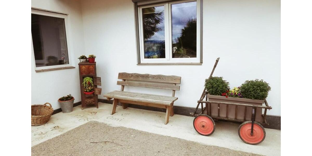 Doppelhaushälfte Friedenweiler - 7.5 Zimmer, 240 m&sup2;, 2.475&euro; | Angebot:26581249