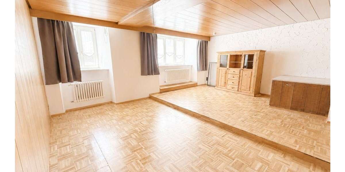 Etagenwohnung Rottweil - 3 Zimmer, 120 m&sup2;, 299.000&euro; | Angebot:27014413