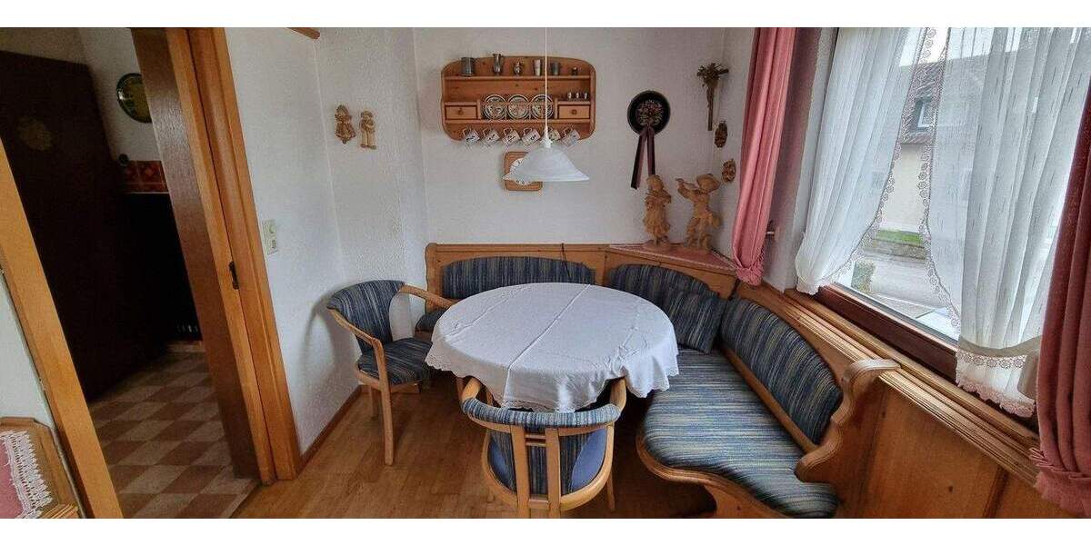 Einfamilienhaus Rottweil-Göllsdorf Göllsdorf - 6 Zimmer, 130 m&sup2;, 300.000&euro; | Angebot:25654264