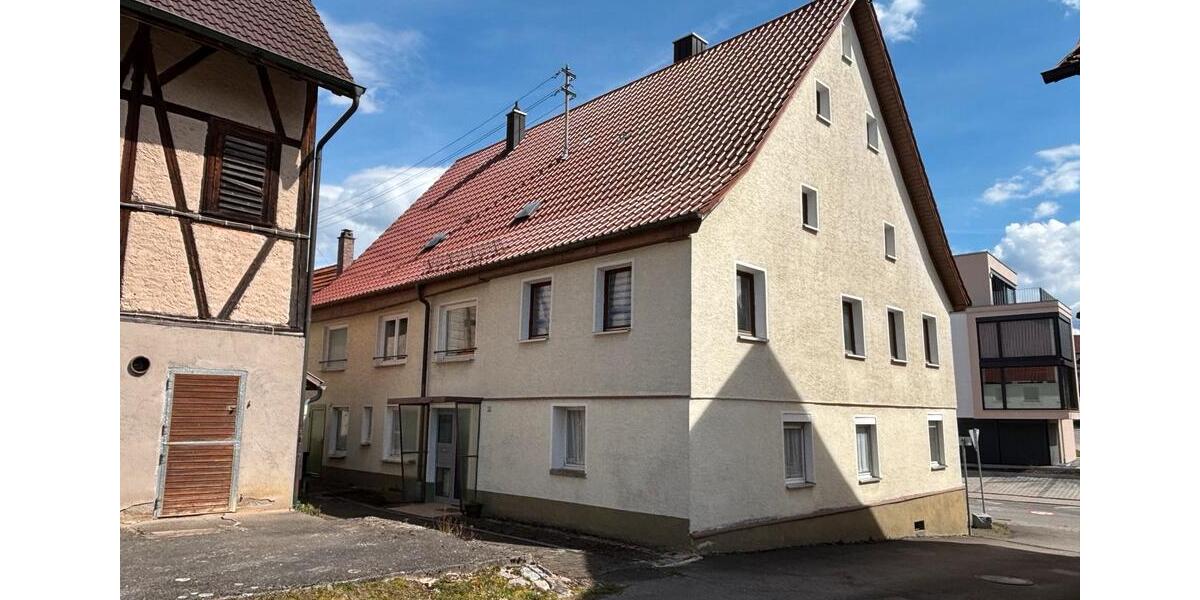 Einfamilienhaus Tuningen - 7.5 Zimmer, 200 m&sup2;, 750&euro; | Angebot:26051483