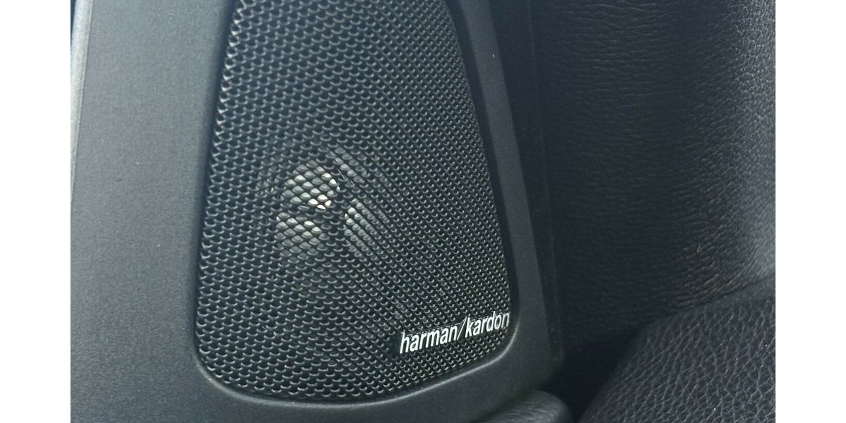 BMW 330d Cabrio HARMAN-KARDON/NAVI/CARPLAY/STANDHZ 152.513 km 16.900 &euro; Villingen-Schwenningen 78054