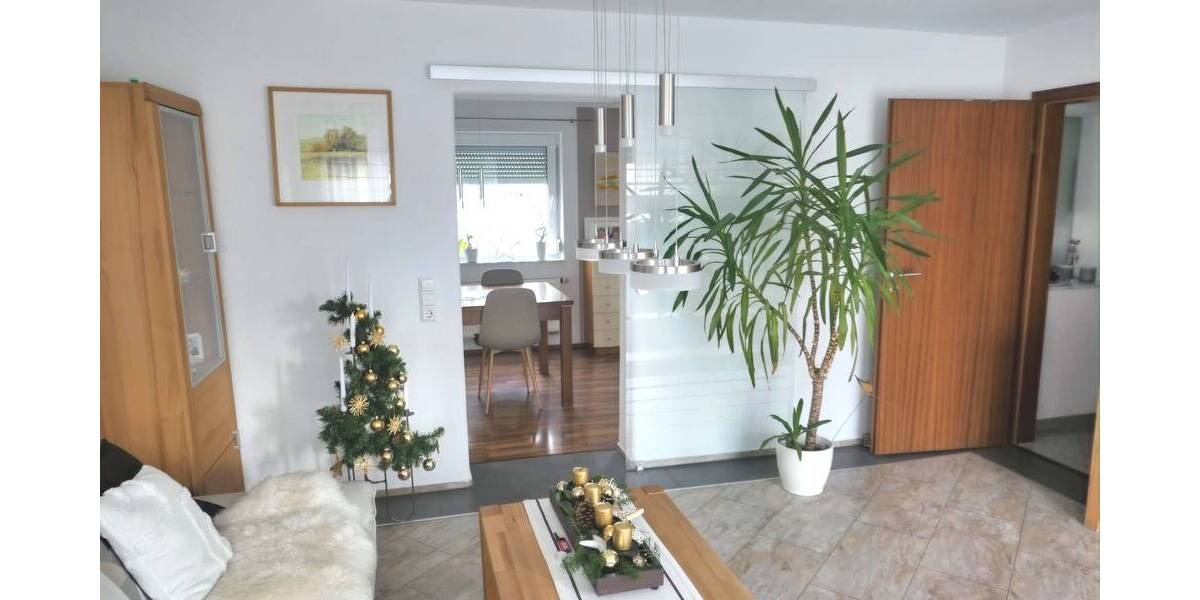 Mehrfamilienhaus, Wohnhaus Trossingen - 8 Zimmer, 144 m&sup2;, 449.000&euro; | Angebot:25732038