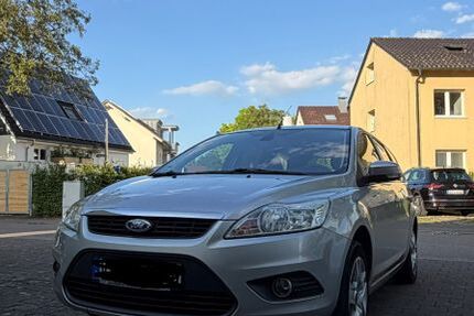 Ford Focus 102.448 km 3.550 &euro; Bad Dürrheim 78073