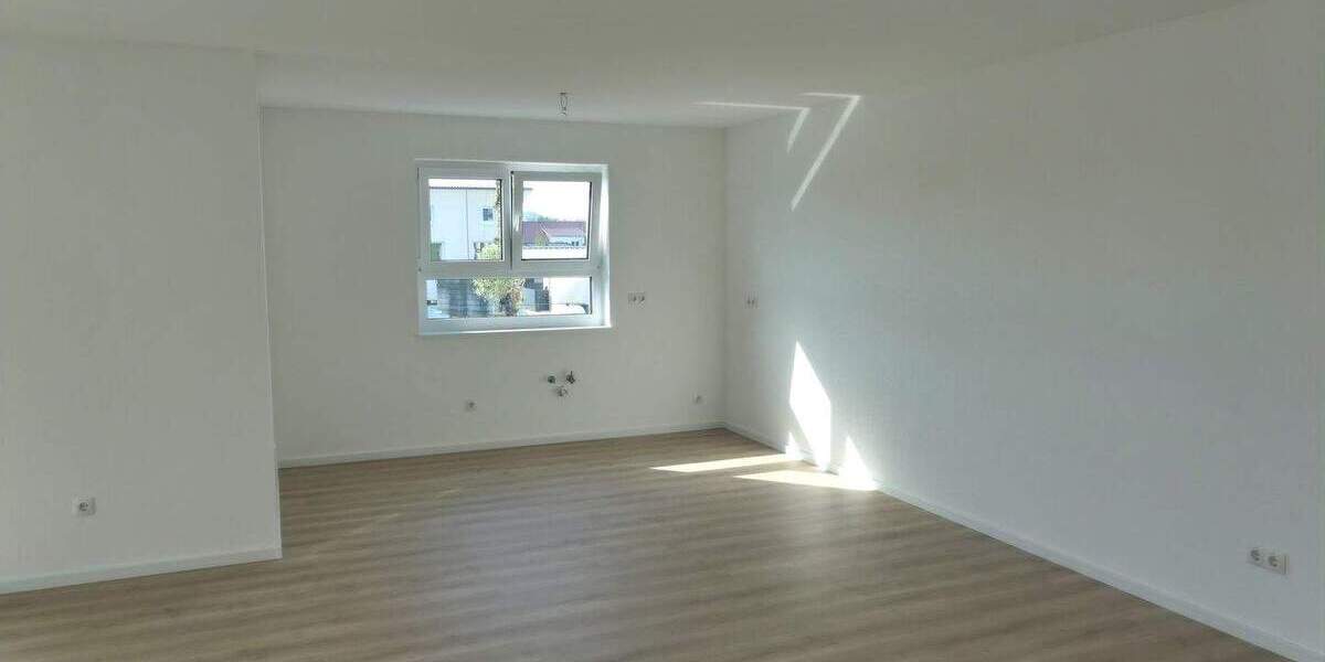 Etagenwohnung Trossingen - 3 Zimmer, 101 m&sup2;, 385.000&euro; | Angebot:25676905