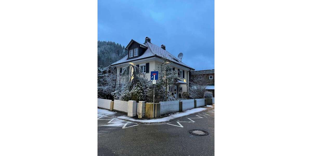 Einfamilienhaus Hornberg - 7 Zimmer, 200 m&sup2;, 599.000&euro; | Angebot:24821660