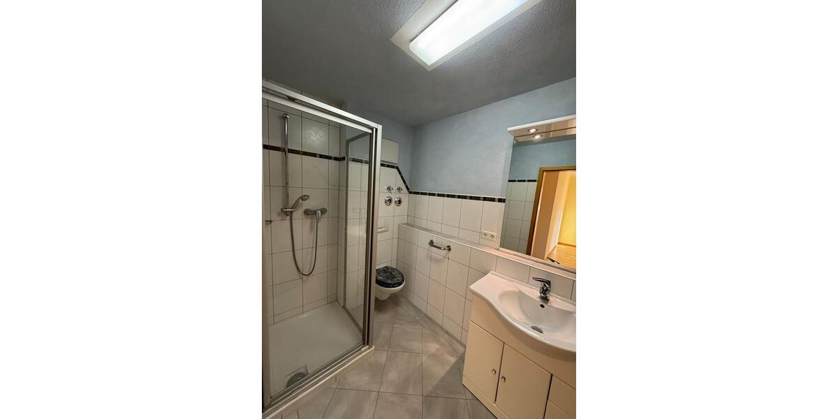 Etagenwohnung Donaueschingen - 3 Zimmer, 80 m&sup2;, 800&euro; | Angebot:25829680