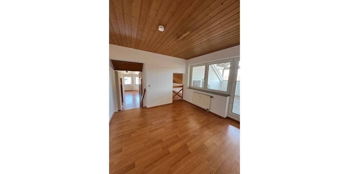 Etagenwohnung VS-Pfaffenweiler Pfaffenweiler - 3 Zimmer, 98 m&sup2;, 219.700&euro; | Angebot:26094026