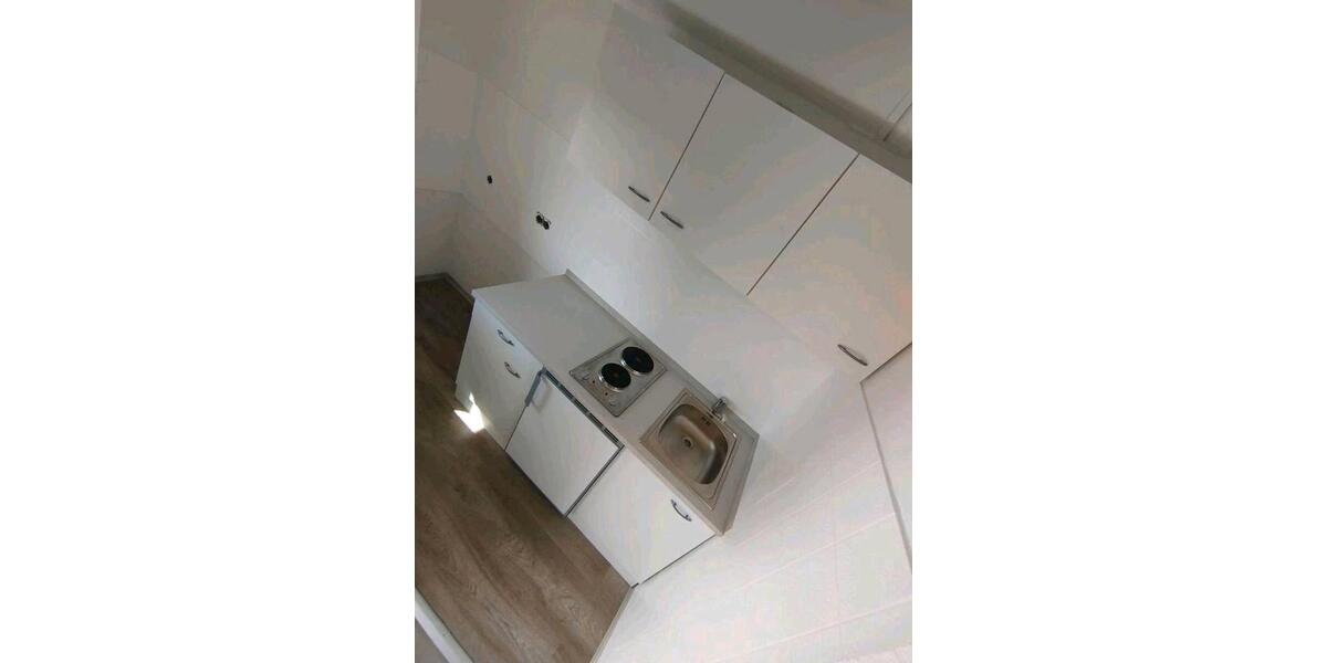Dachgeschoßwohnung Villingen-Schwenningen Schwenningen - 1 Zimmer, 29 m&sup2;, 590&euro; | Angebot:26562333