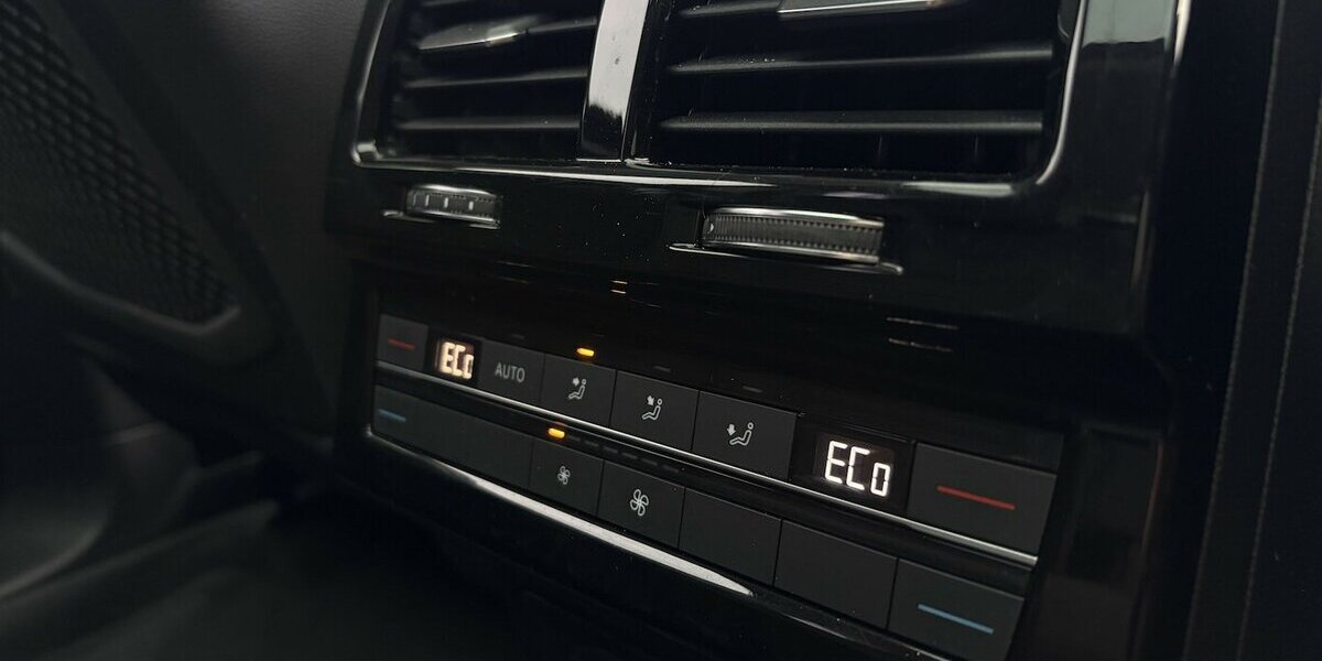 VW Touareg 4Motion KEYLESS/KAMERA/NAVI/PANO/1.HAND 118.663 km 39.900 &euro; Villingen-Schwenningen 78054