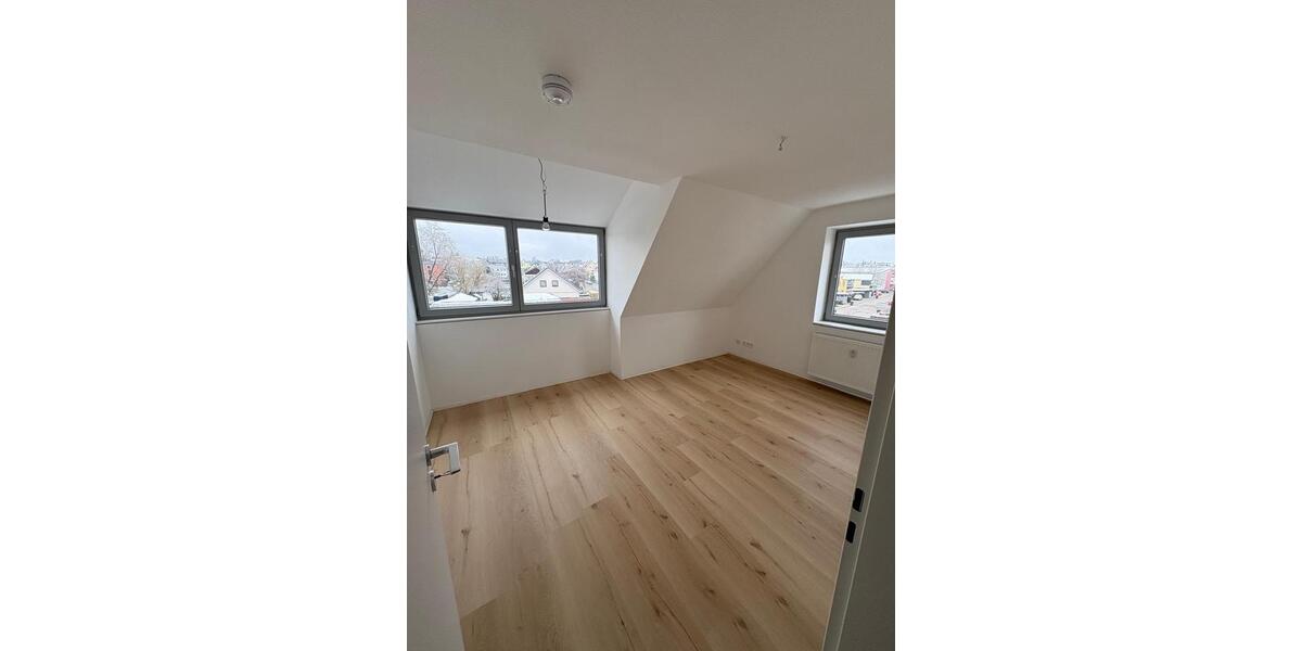 Dachgeschoßwohnung Trossingen - 2 Zimmer, 45 m&sup2;, 800&euro; | Angebot:25960846