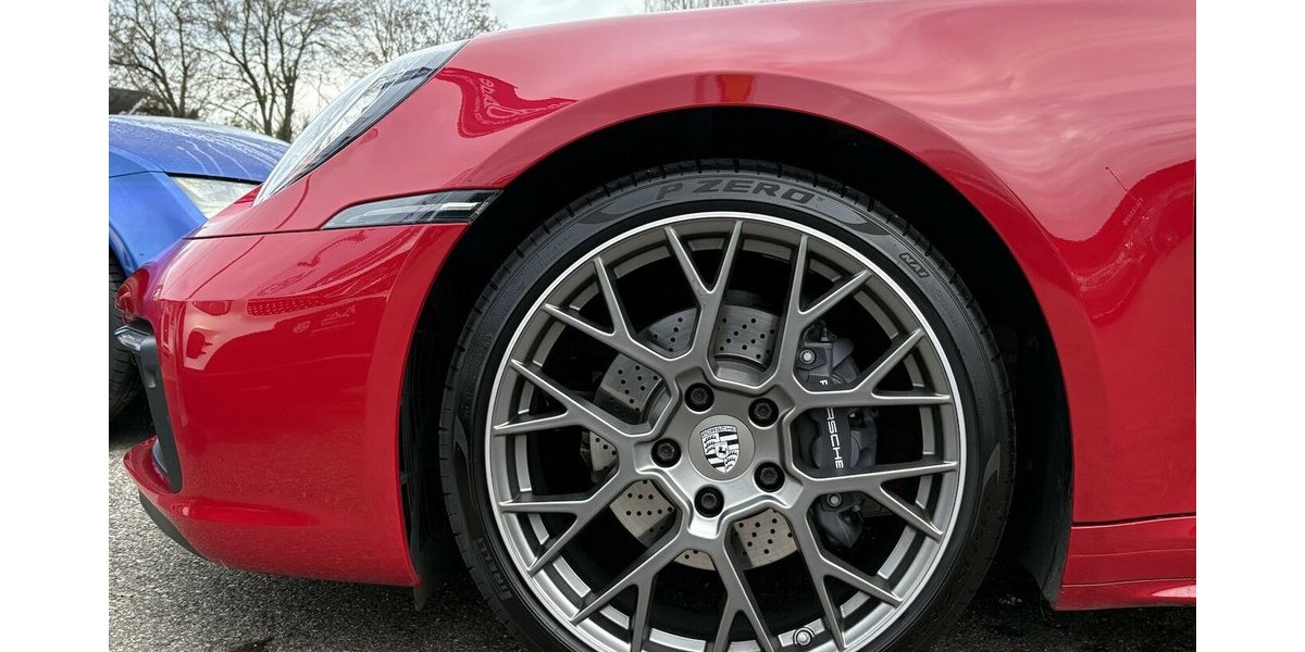 Porsche 992 911 CARRERA4/BOSE/LEDER/CHRONO/KAMERA/MEMORY 21.266 km 117.900 &euro; Villingen-Schwenningen 78054