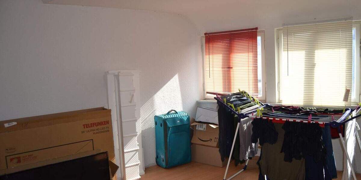 Mehrfamilienhaus, Wohnhaus Tuttlingen - 9 Zimmer, 210 m&sup2;, 315.000&euro; | Angebot:25730580