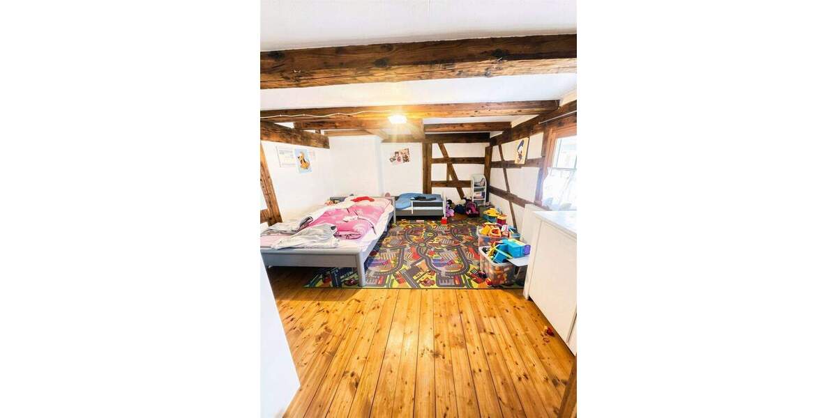 Einfamilienhaus Hüfingen Innenstadt - 8 Zimmer, 140 m&sup2;, 290.000&euro; | Angebot:25928934