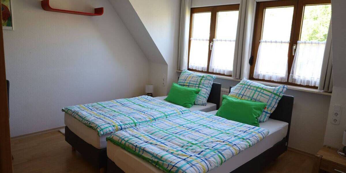 Etagenwohnung Zimmern - 5 Zimmer, 160 m&sup2;, 289.000&euro; | Angebot:25912990