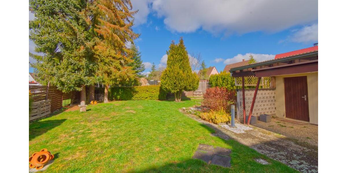Wohnen im Grünen: Gepflegtes Siedlungshaus mit idyllischem Garten im beliebten Wohngebiet 