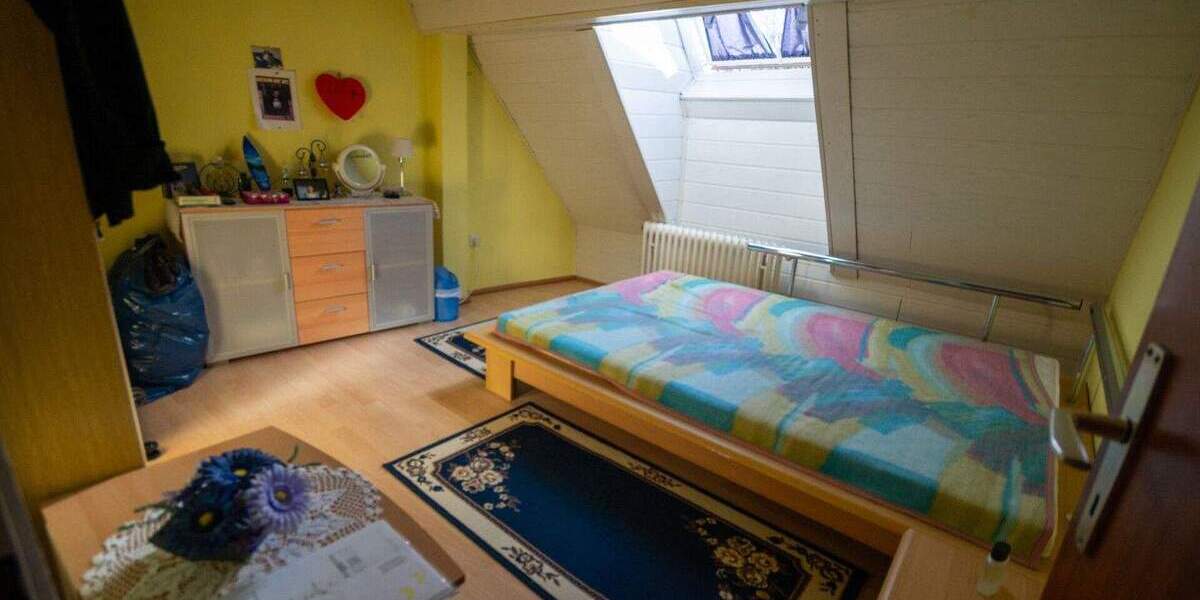 Einfamilienhaus Trossingen - 9 Zimmer, 192 m&sup2;, 295.000&euro; | Angebot:25671081