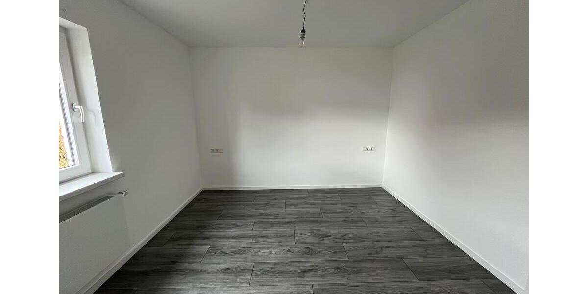 Doppelhaushälfte Schömberg - 4 Zimmer, 100 m&sup2;, 265.000&euro; | Angebot:25852843