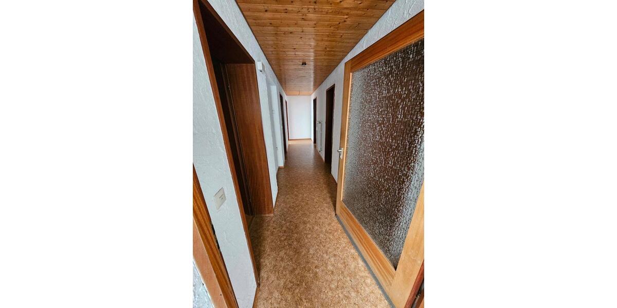 Etagenwohnung Sankt Georgen im Schwarzwald - 3 Zimmer, 70 m&sup2;, 650&euro; | Angebot:25843444