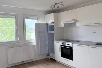 Wohnung Villingen-Schwenningen Schwenningen - 2 Zimmer, 65 m&sup2;, 800&euro; | Angebot:26535213