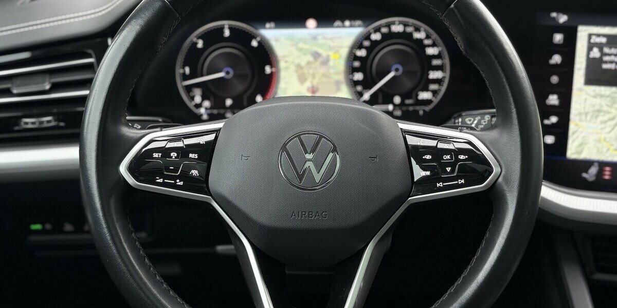 VW Touareg 4Motion KEYLESS/KAMERA/NAVI/PANO/1.HAND 118.663 km 39.900 &euro; Villingen-Schwenningen 78054