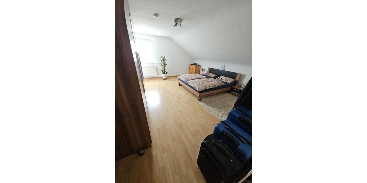 Etagenwohnung Villingen-Schwenningen Schwenningen - 3 Zimmer, 91 m&sup2;, 940&euro; | Angebot:26003393