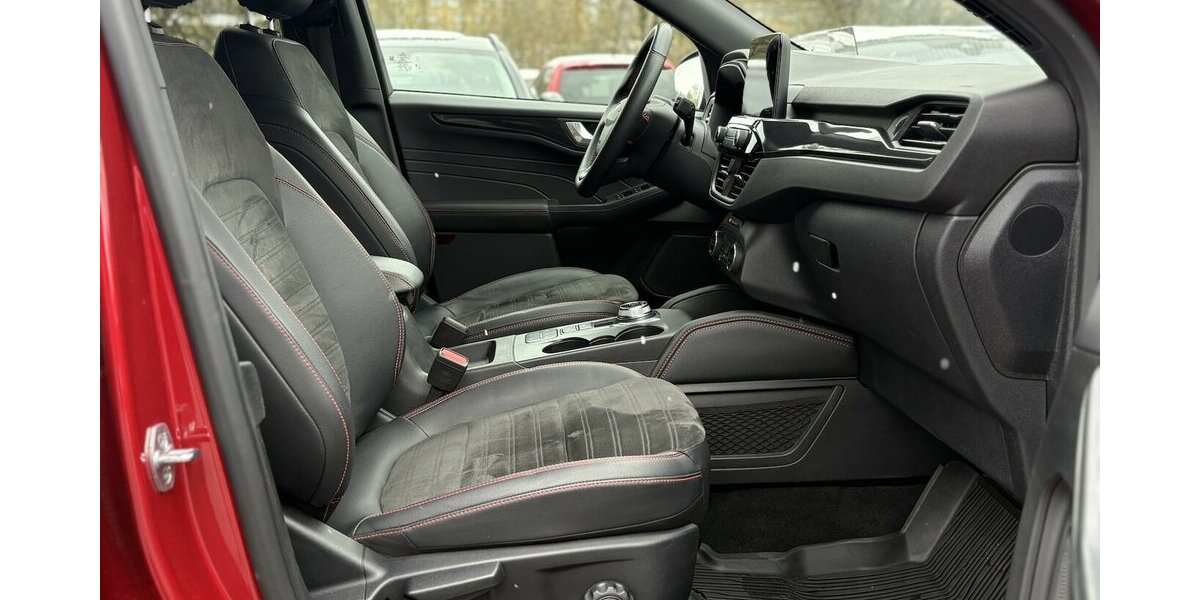 Ford Kuga Plug-In Hybrid ST-Line HEADUP/NAVI/KAMERA 29.500 km 20.900 &euro; Villingen-Schwenningen 78054