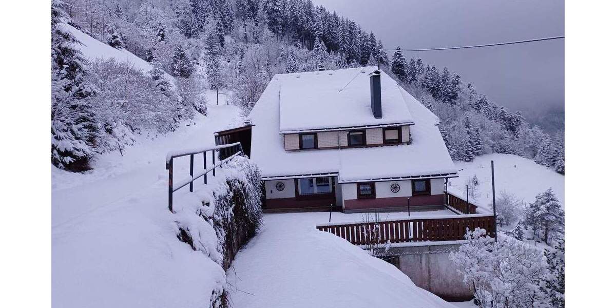 Einfamilienhaus Gütenbach - 7 Zimmer, 186 m&sup2;, 390.000&euro; | Angebot:25853939