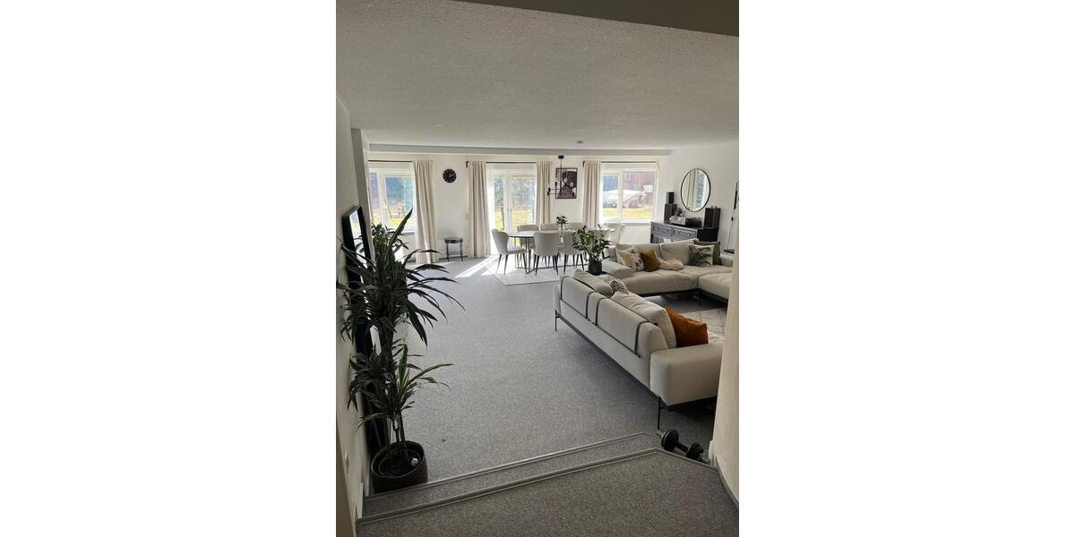 Erdgeschoßwohnung Aldingen - 3.5 Zimmer, 103 m&sup2;, 895&euro; | Angebot:25961962