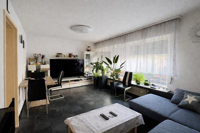 FAMILIENHAUS MIT PV-ANLAGE, BATTERIESPEICHER & WALLBOX - Einfamilienhaus Oberndorf am Neckar | Angebot:25879810