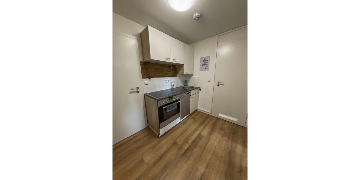 Dachgeschoßwohnung Villingen-Schwenningen Schwenningen - 3 Zimmer, 5 m&sup2;, 575&euro; | Angebot:25962215