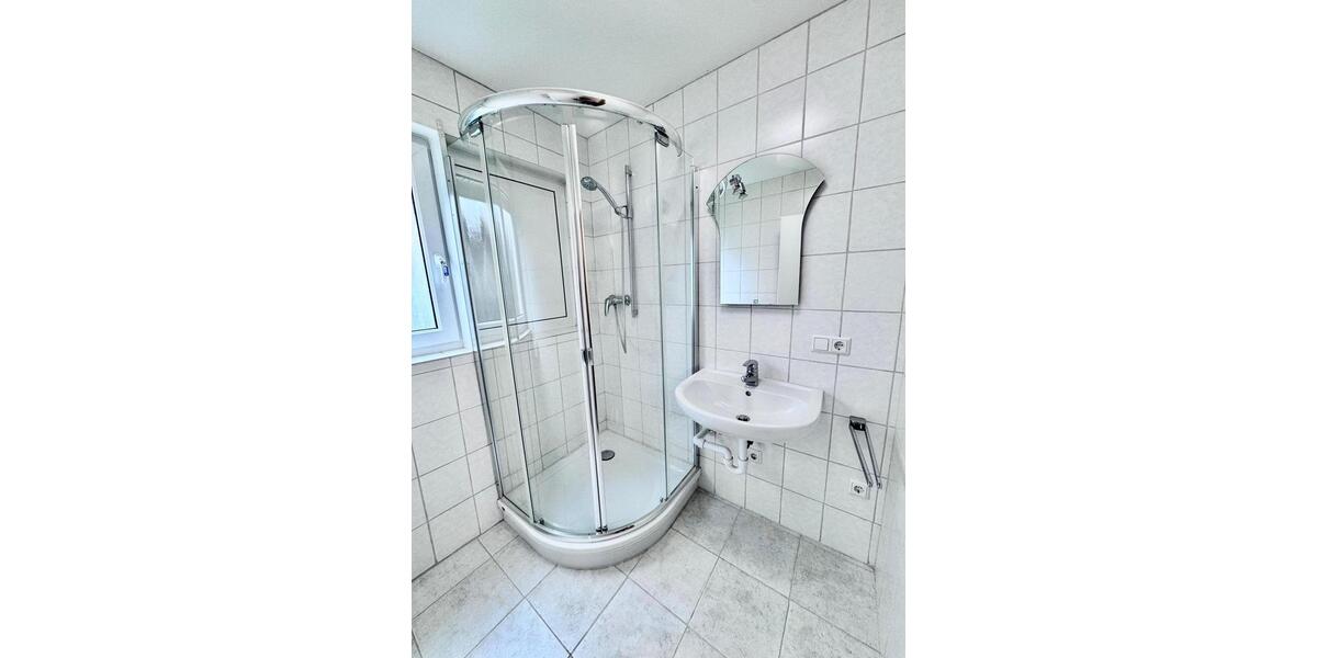 Etagenwohnung Villingen-Schwenningen Schwenningen - 3 Zimmer, 85 m&sup2;, 950&euro; | Angebot:25654052