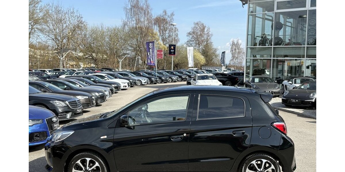 Mitsubishi Space Star SELECT + KLIMA/KAMERA/TEMPOMAT/1.HAND 28.775 km 10.900 &euro; Villingen-Schwenningen 78054