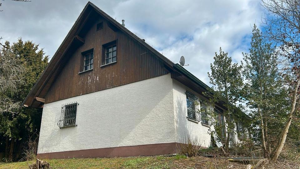 Einfamilienhaus Villingen-Schwenningen Schwenningen - 6 Zimmer, 150 m&sup2;, 330.000&euro; | Angebot:25999076