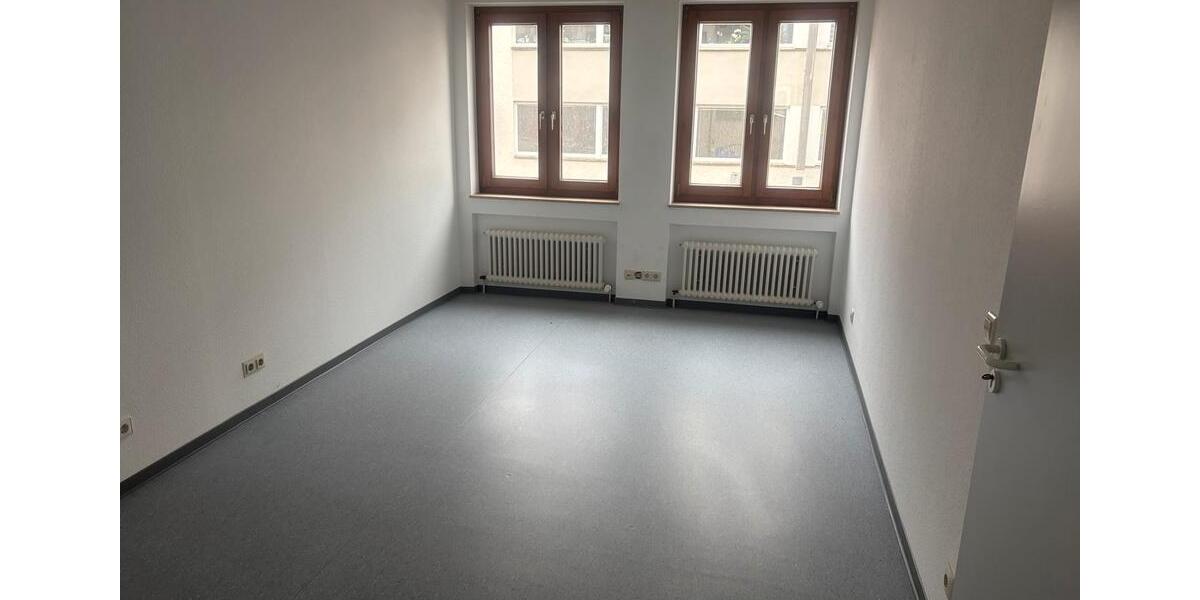 Gewerbeobjekt Villingen-Schwenningen Schwenningen - 1.750&euro; | Angebot:25064413