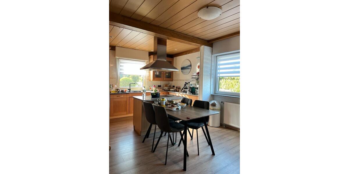 Einfamilienhaus Villingen-Schwenningen Schwenningen - 4.5 Zimmer, 160 m&sup2;, 359.000&euro; | Angebot:24813336