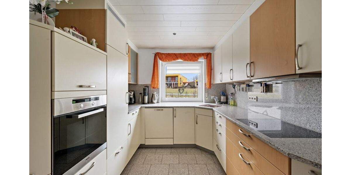 Einfamilienhaus Dietingen - 7 Zimmer, 306 m&sup2;, 497.000&euro; | Angebot:25776556